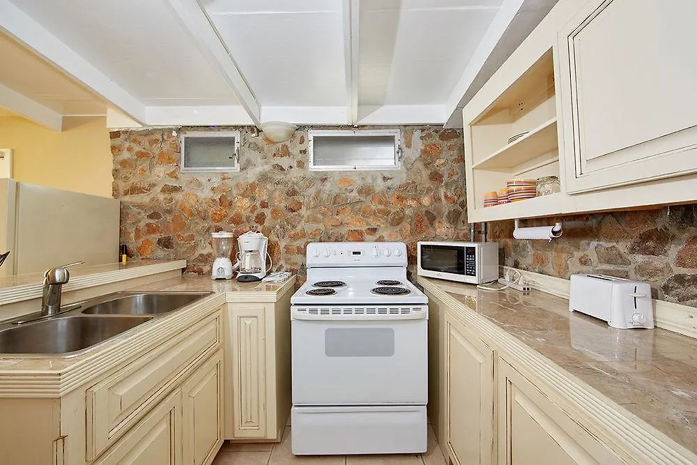 Paradise Cove Ocean Front Villas And Suites Nazareth 3*,